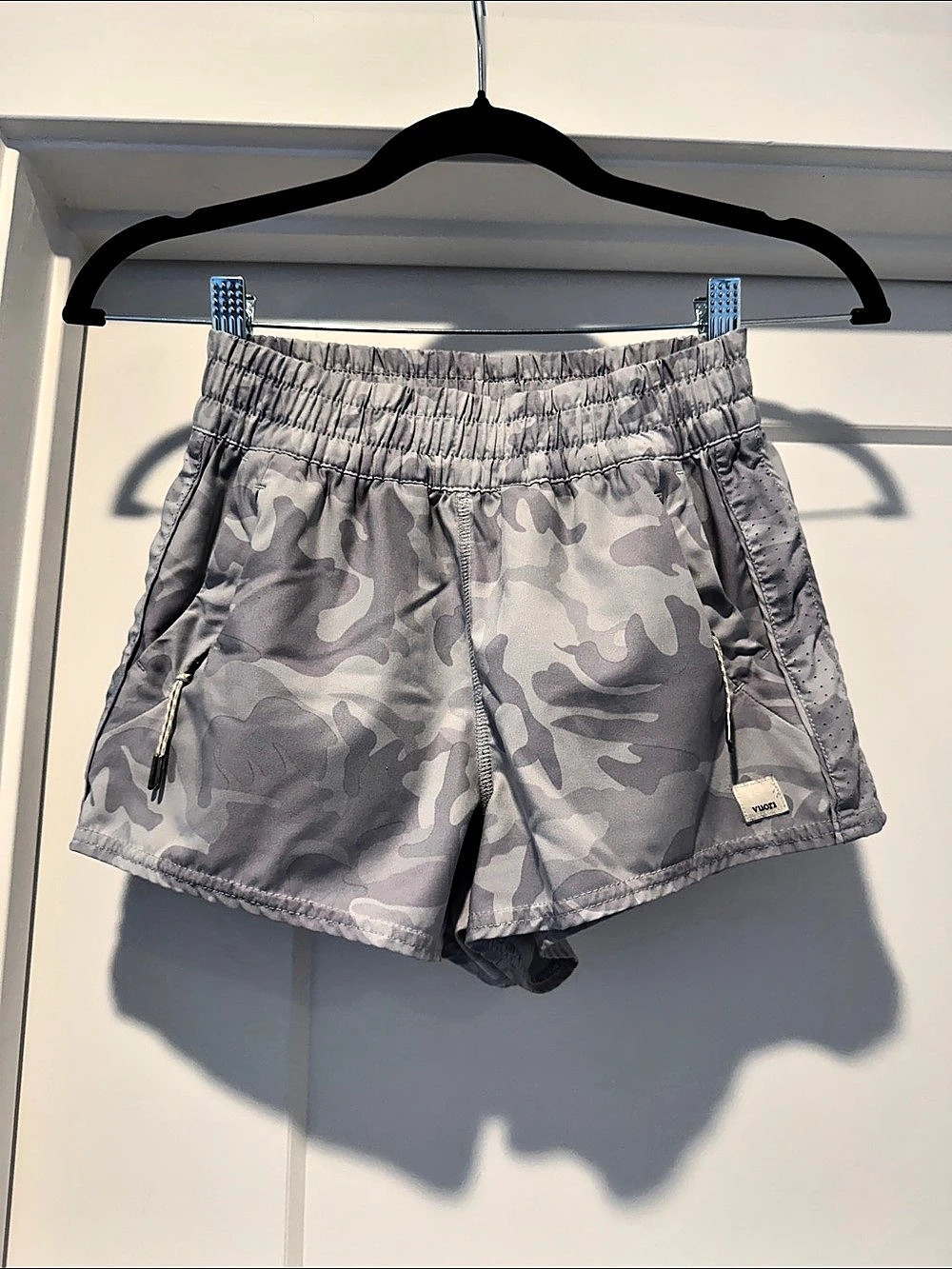 Vuori Daily Short Camo Swim Trunks Gray XS